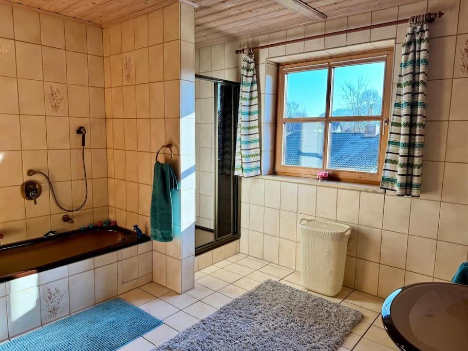 Romantisches Alpenchalet - Mit Sauna Und Kamin - Ruhig Und Zentral Bad Tolz Exterior photo