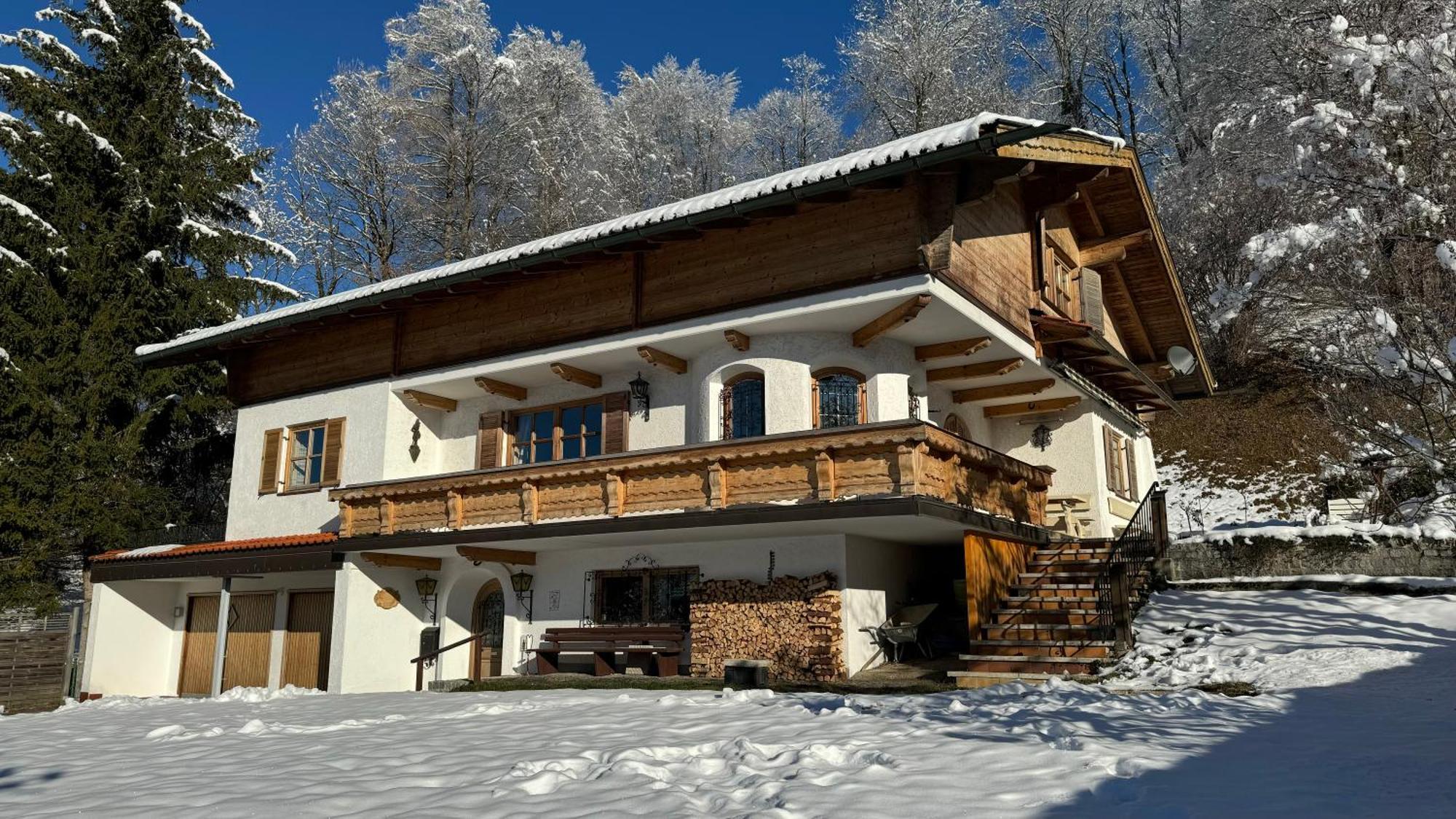 Romantisches Alpenchalet - Mit Sauna Und Kamin - Ruhig Und Zentral Bad Tolz Exterior photo